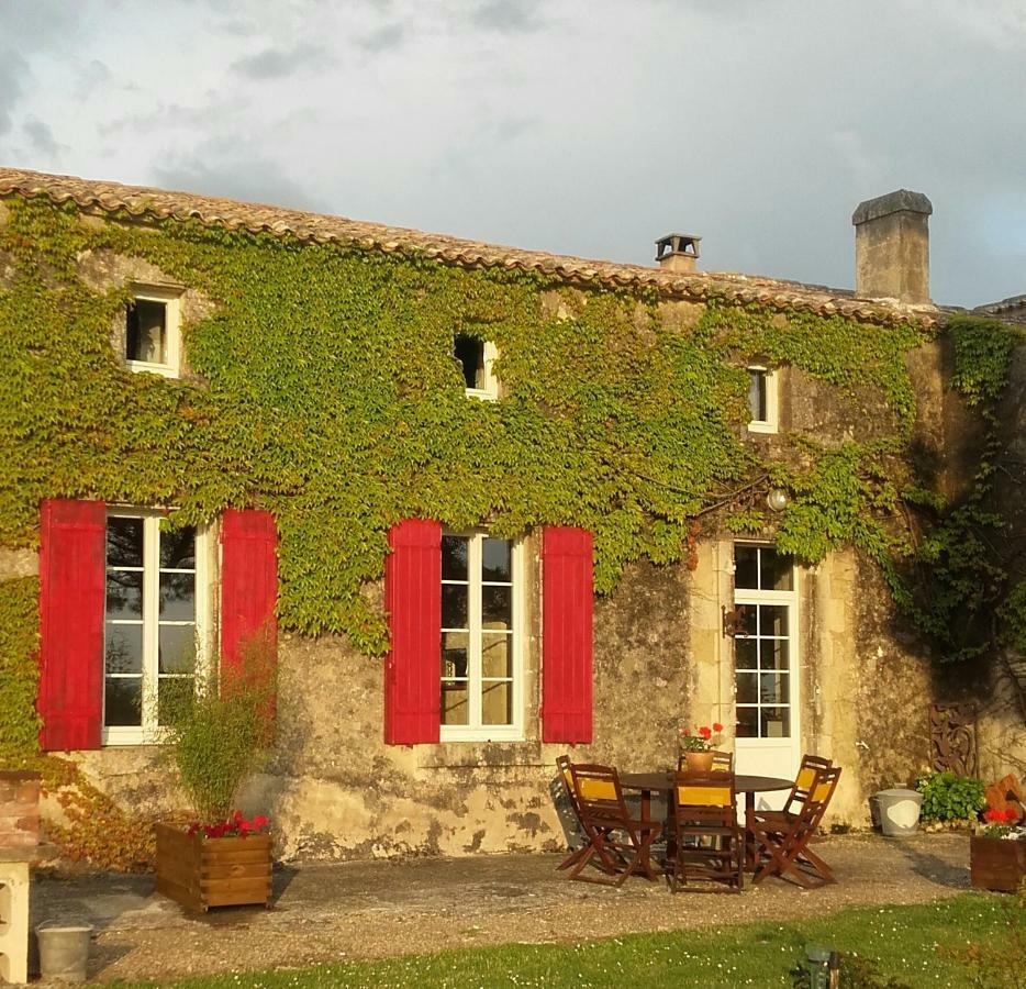 Logis De Bois Roche * Saint-Bonnet-sur-Gironde